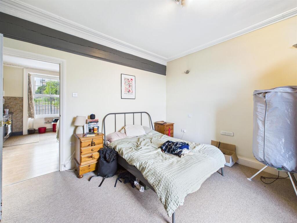 5 - Block of four flats.jpg