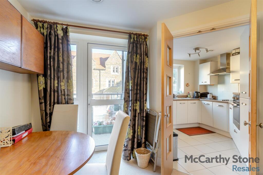8671958-interior15.jpg