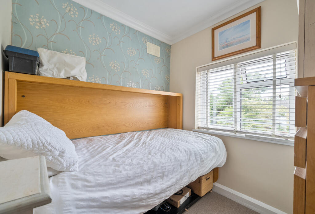 1332062-12-688aa2...