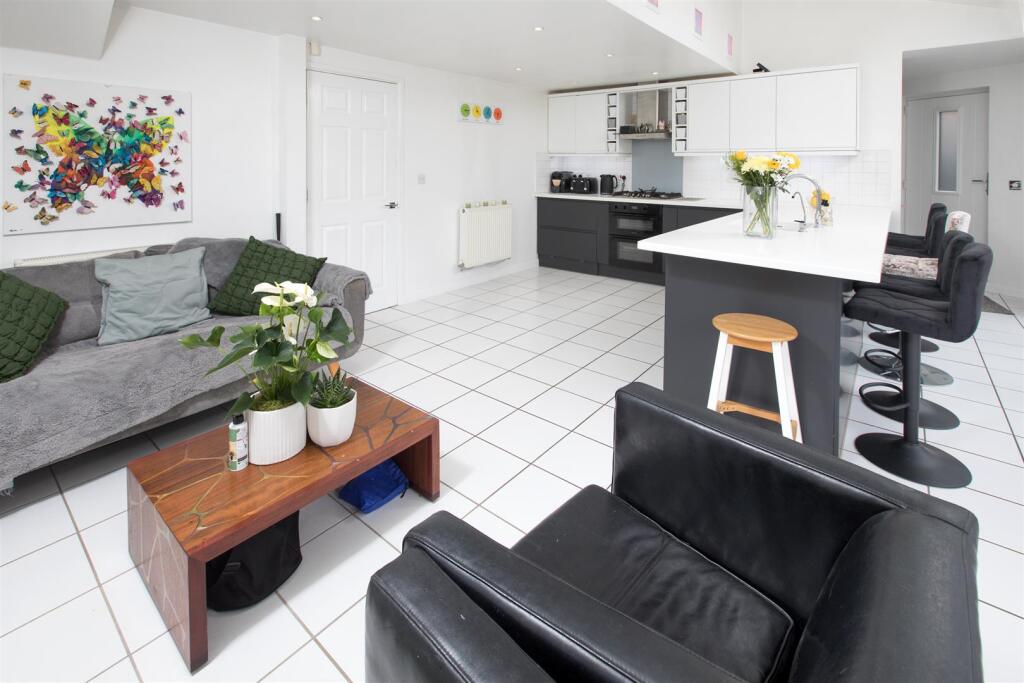 35 Coniston close 12.jpg