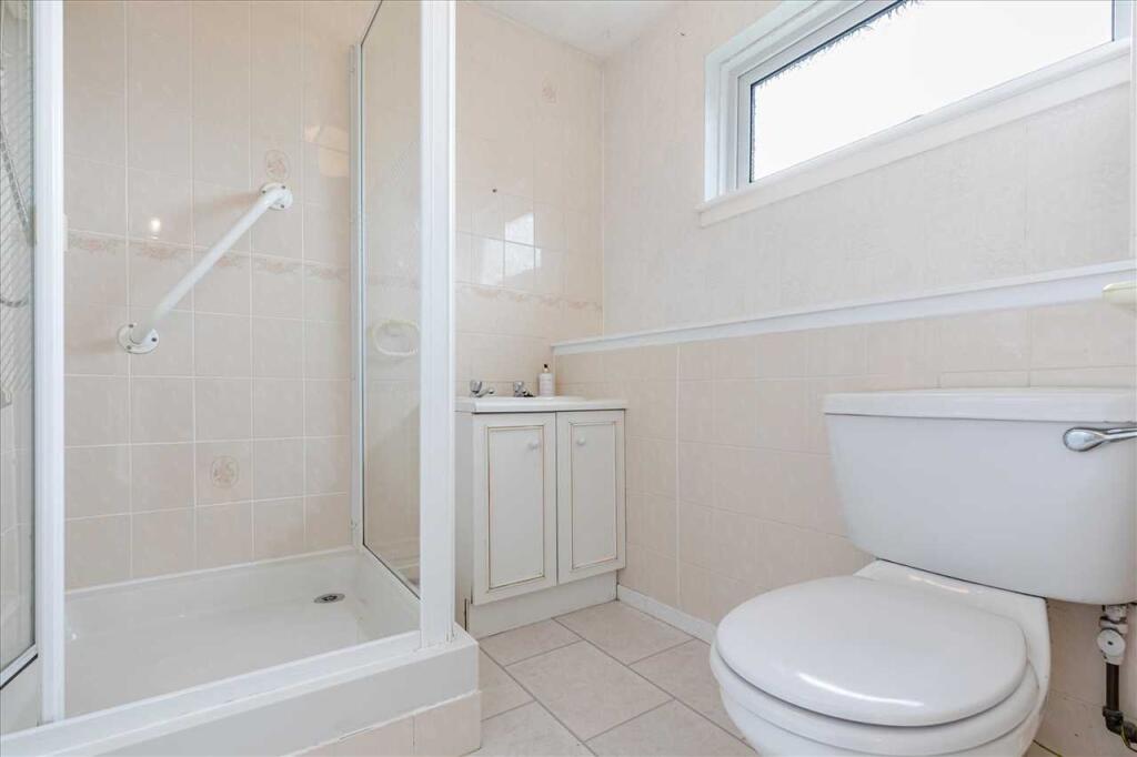 Shower Room (1)