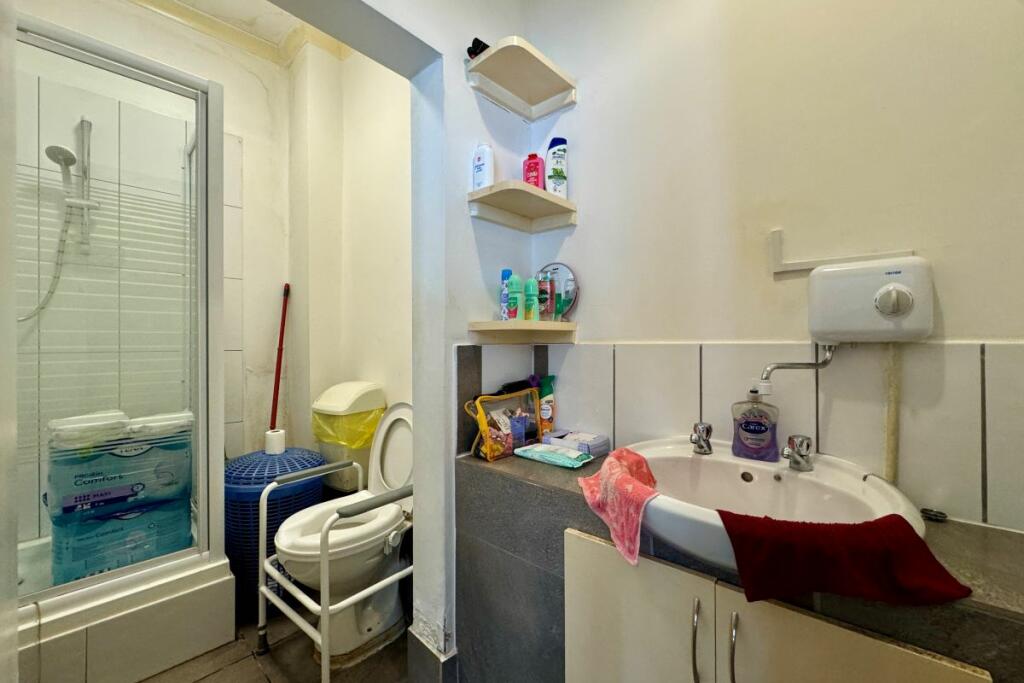 Flat 5