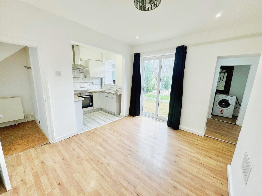 a68a3bc0-IMG-2025011