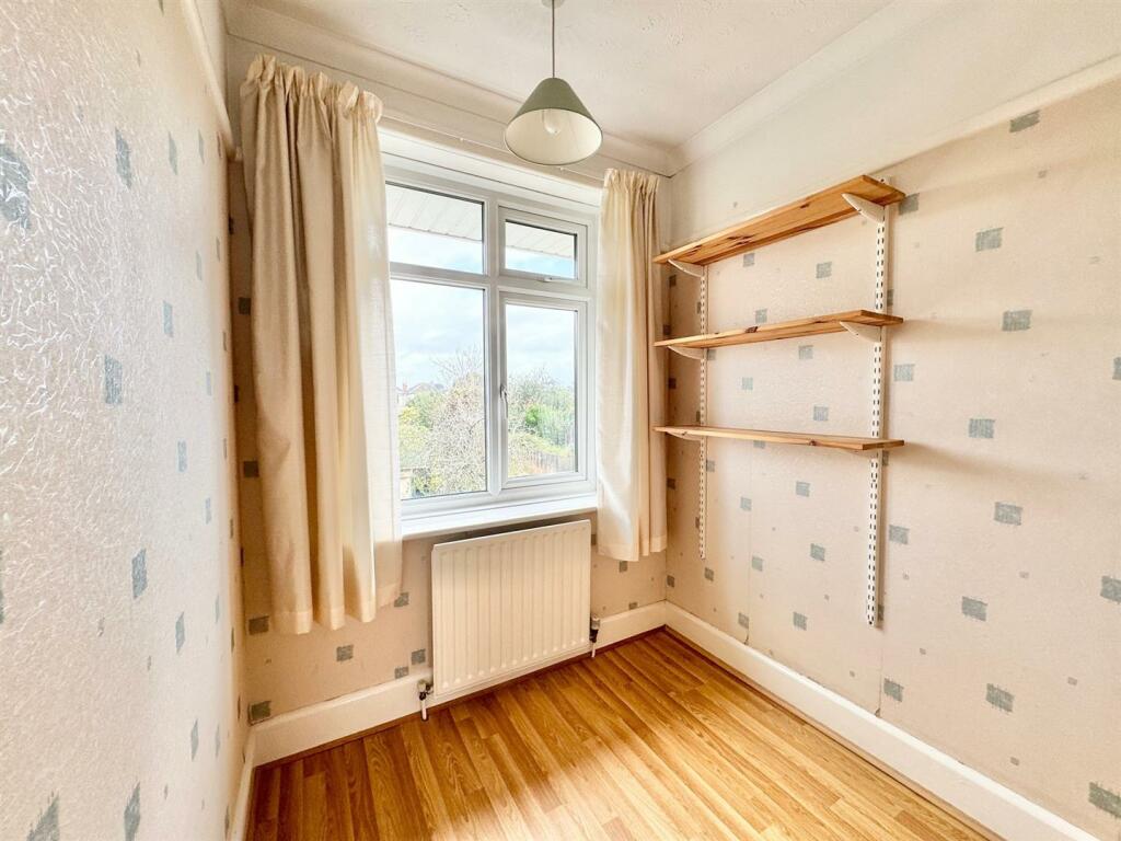 bed 3.jpg