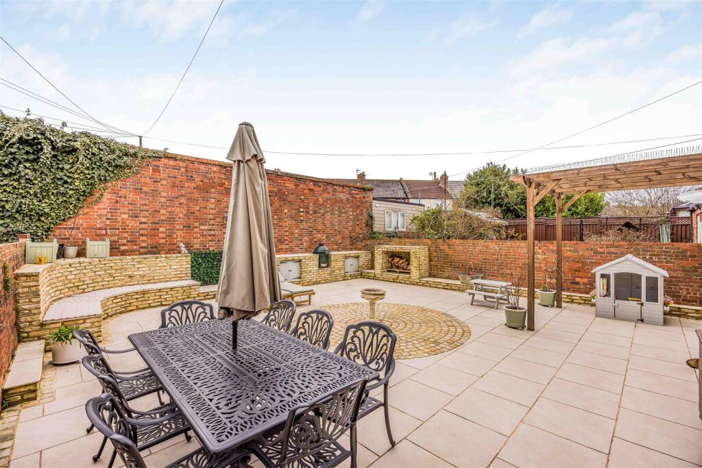 84 Northern Parade, Portsmouth-Small-PorticoMarket