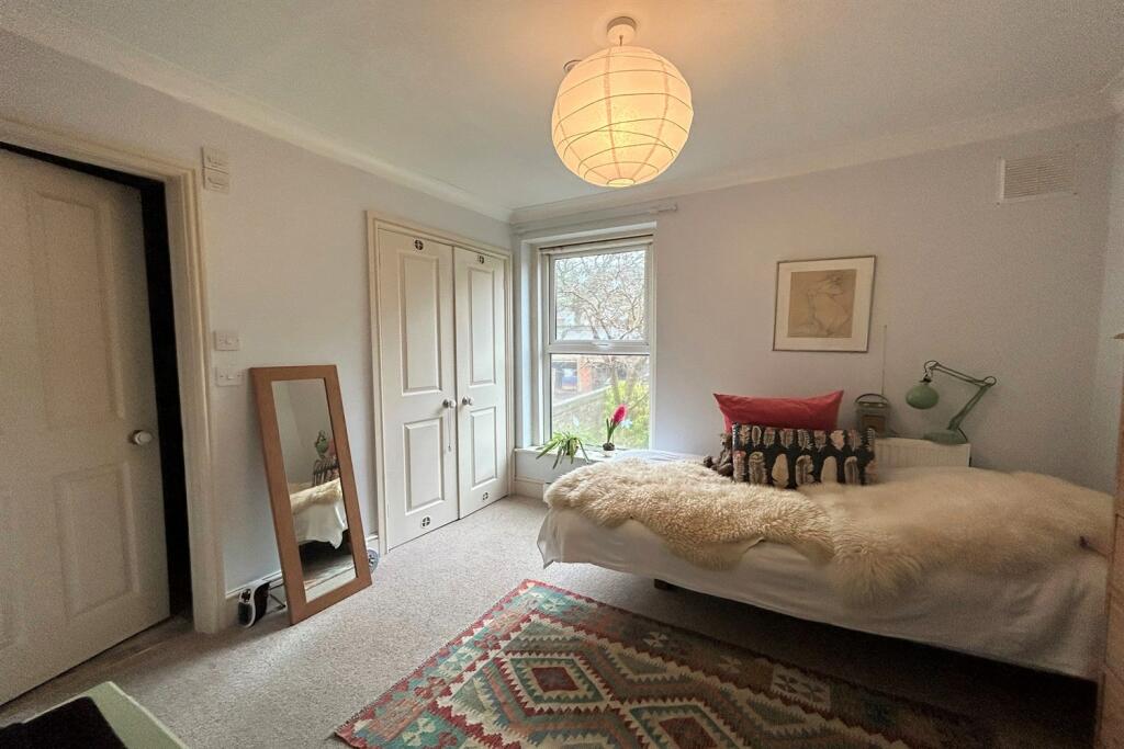 Bed1