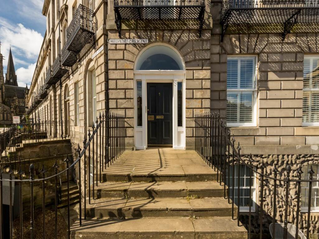 65260_MelvilleCres00