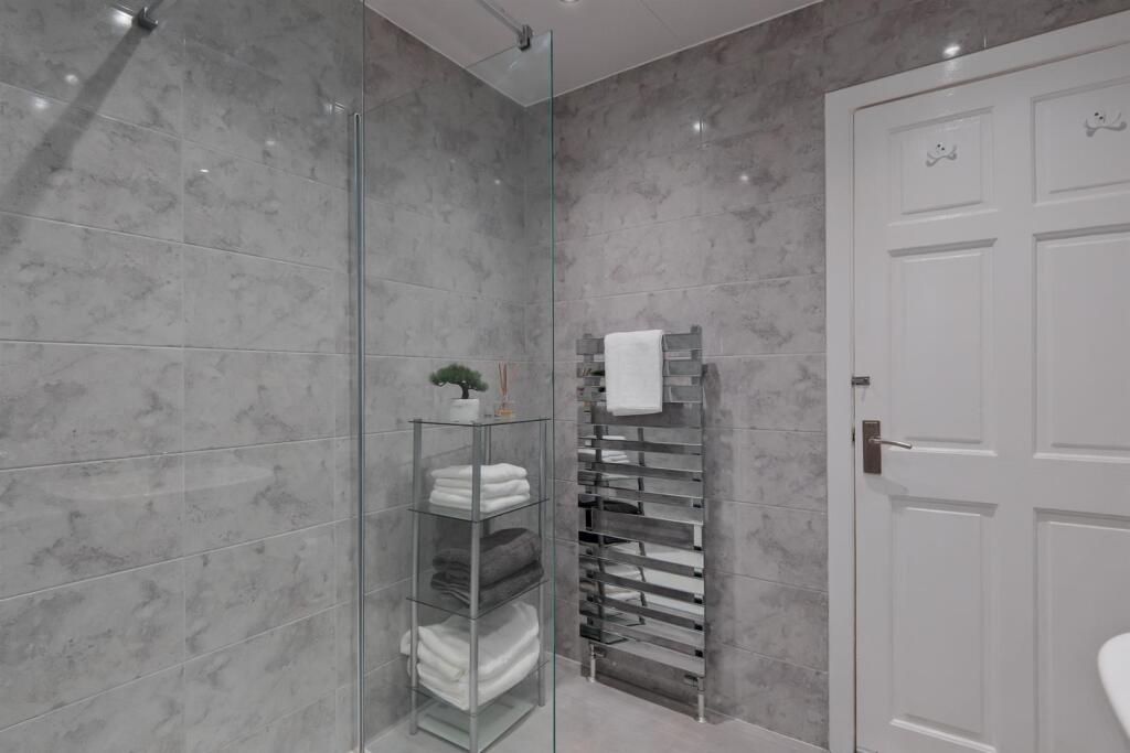 029-25 Netherdale Crescent, Wishaw ML2 0DN.jpg