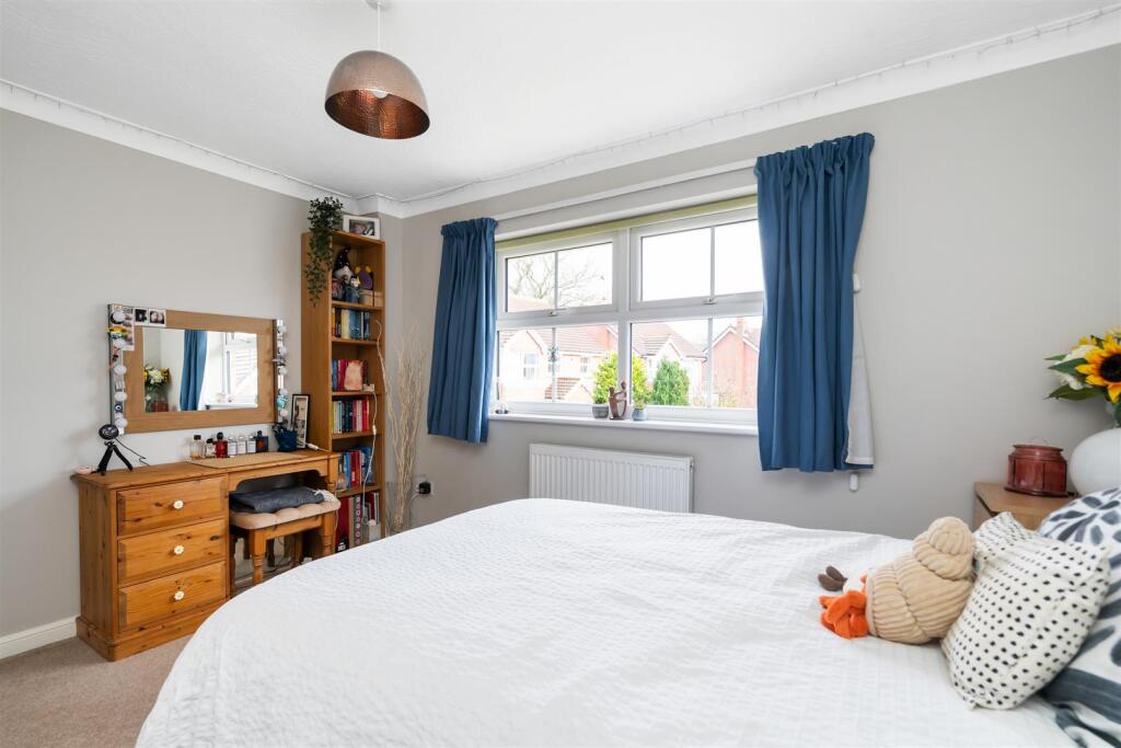 34 Whitefields Gate_13.jpg