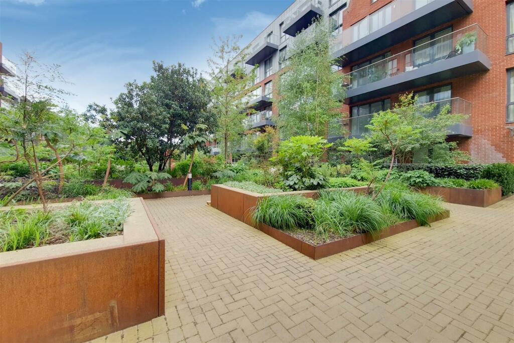 6_Garden-1.jpg