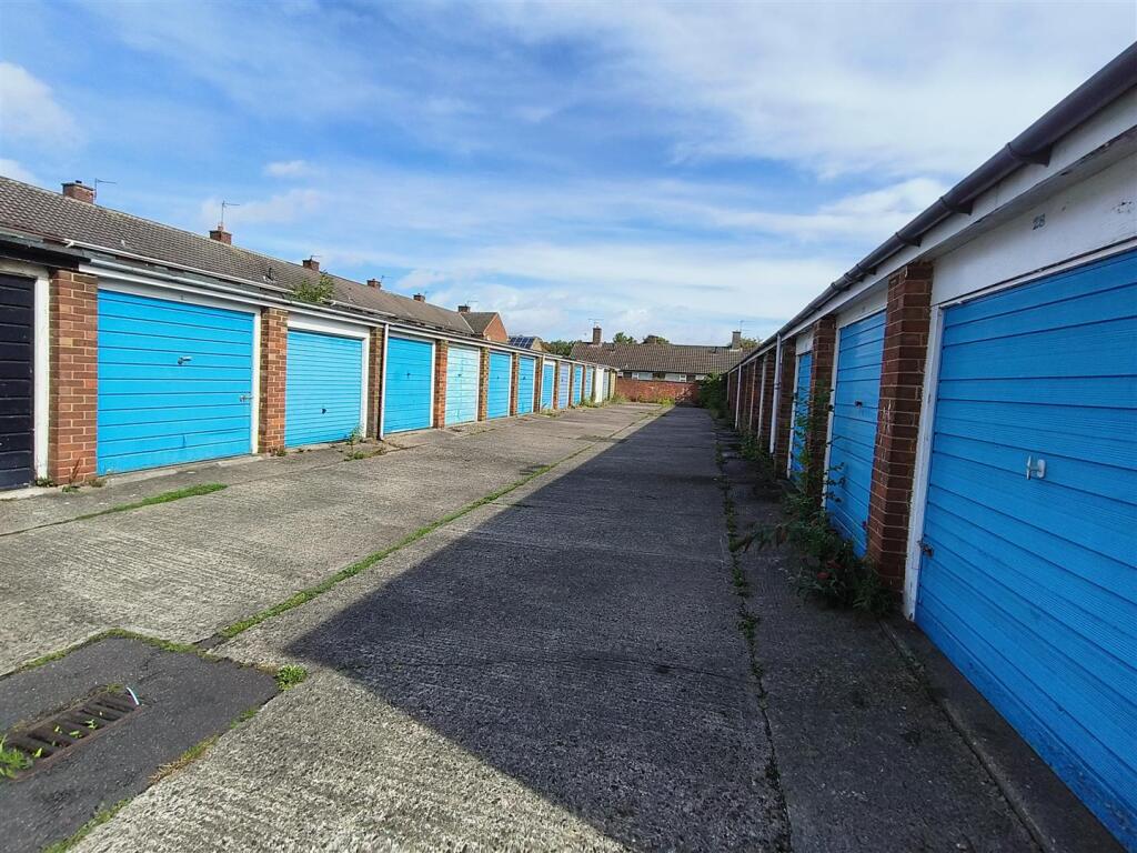 garage ext.jpg