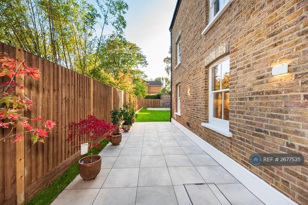 Private Rear Patio