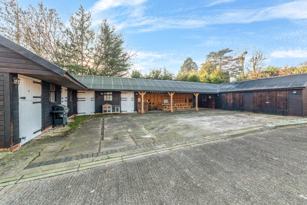 Baughton Hill, Earls Croome, Worcester