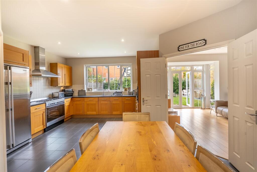 Brook Farm Close-21.jpg