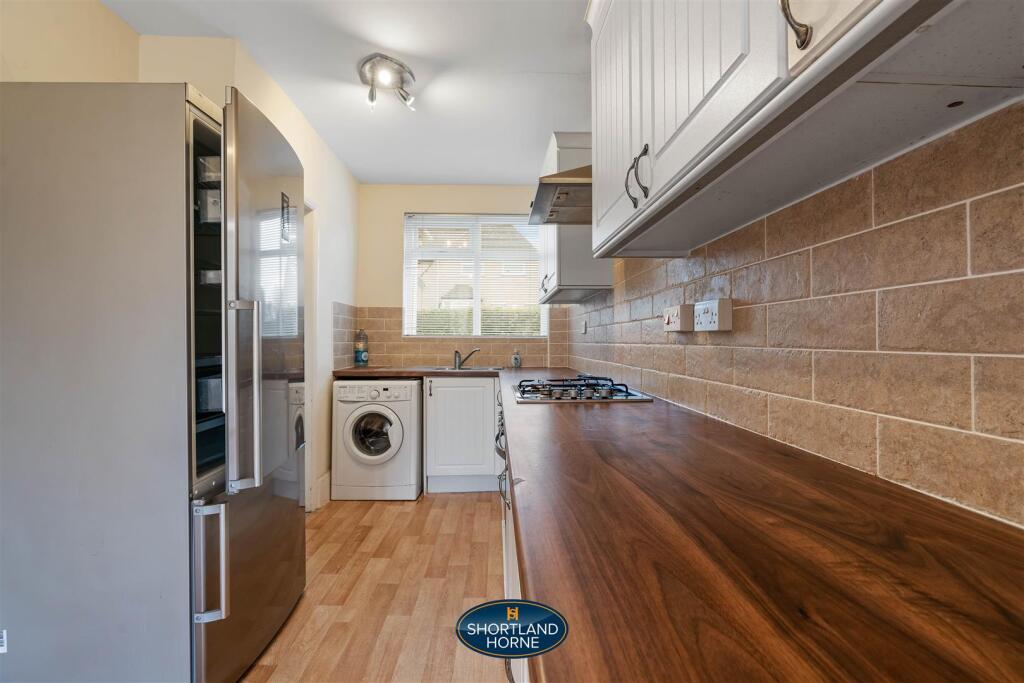 27 Bathurst Rd (23 of 29).jpg
