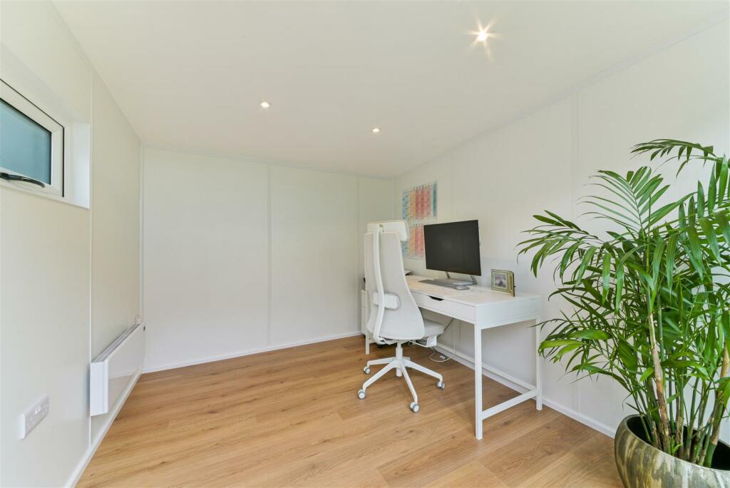 WESTWAY, 119-35.jpg