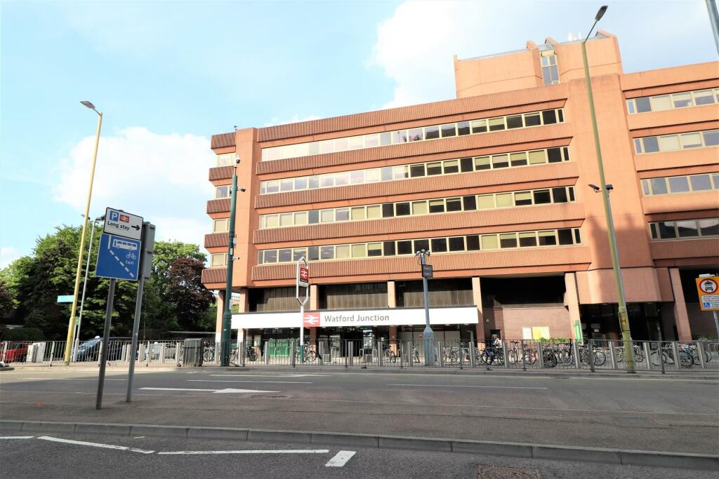Watford Junction within easy access