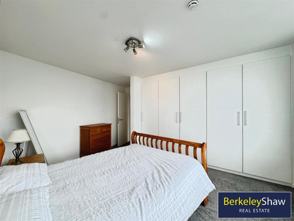 Bedroom (2)