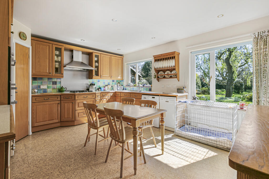 Kitchen/Breakfast Room