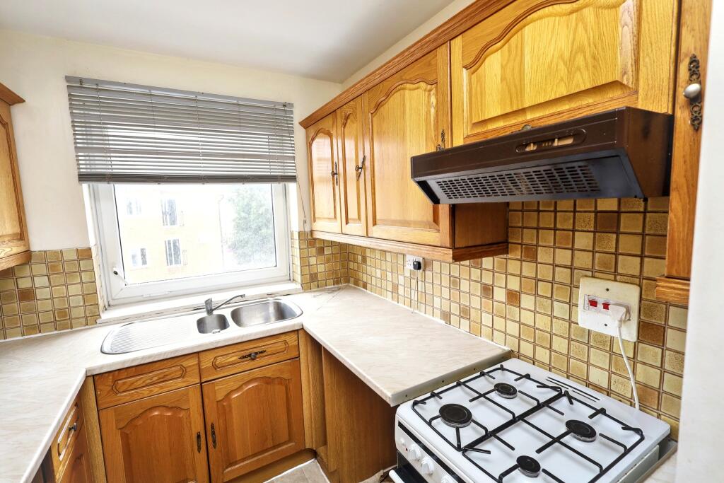 Flat 22 Rapley House, Turin Street, Bethnal Green, London, E2 6NH