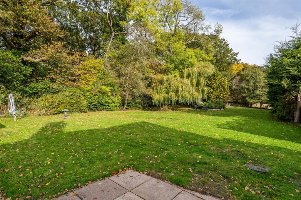 Old Grove Farm_21.jpg