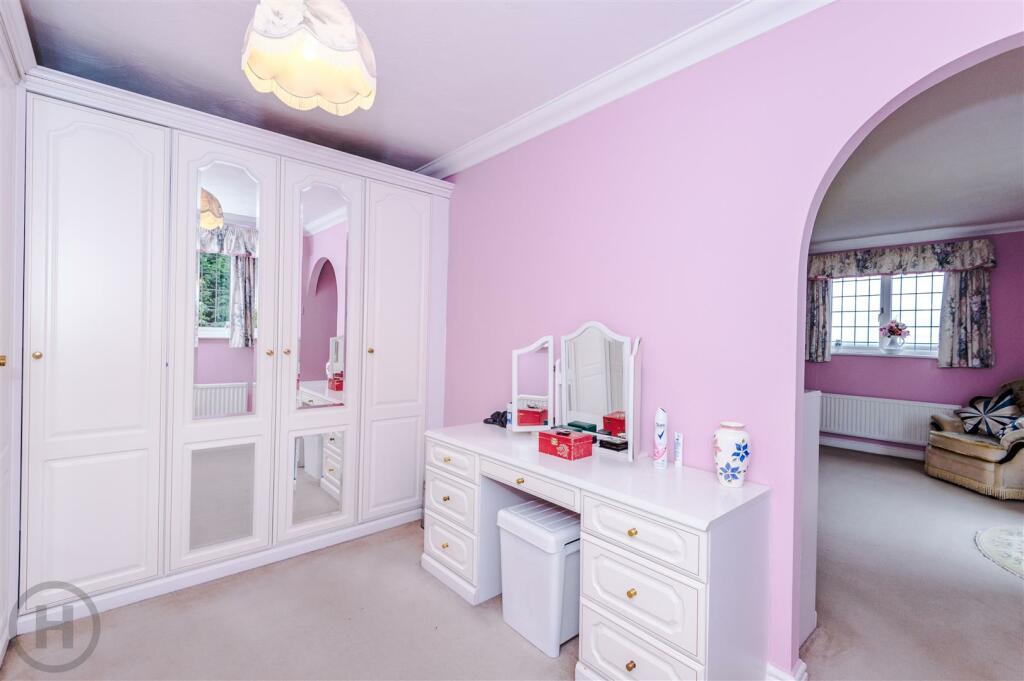 Master Bedroom Dressing Room (2).jpg