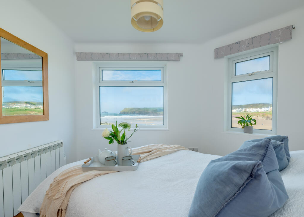 6733604da6cf3_Rigi_Beachside-34