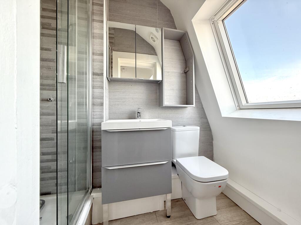 En-suite Bathroom