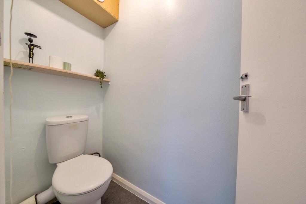 Separate Wc