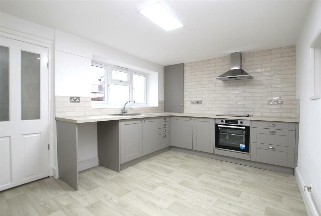 Kitchen (Lower ground floor)