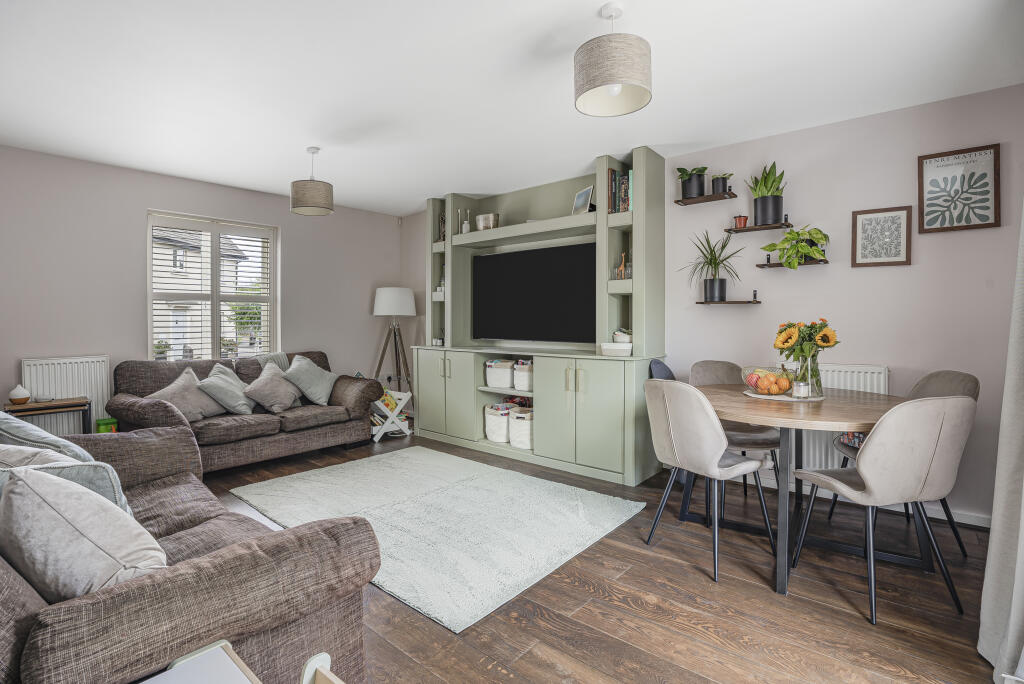 Living/Dining Room