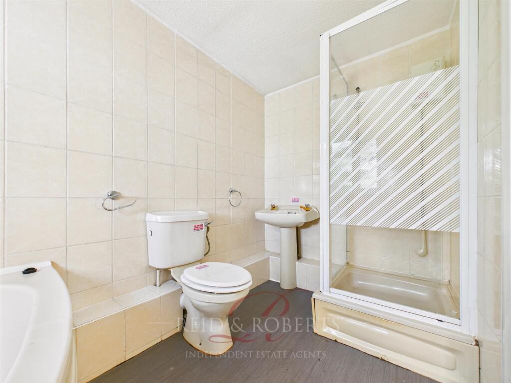 CAM04884G0-PR0077-STILL002.jpg