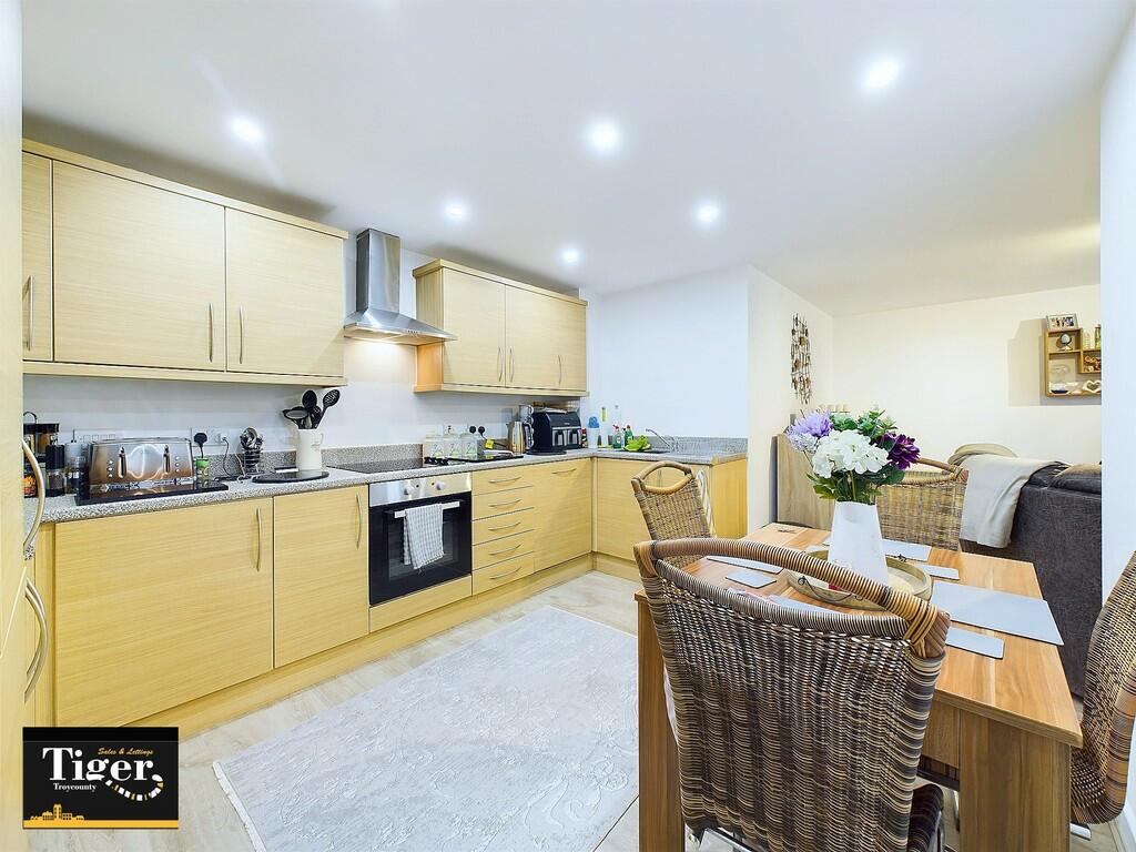 CAM03440G0-PR0219...