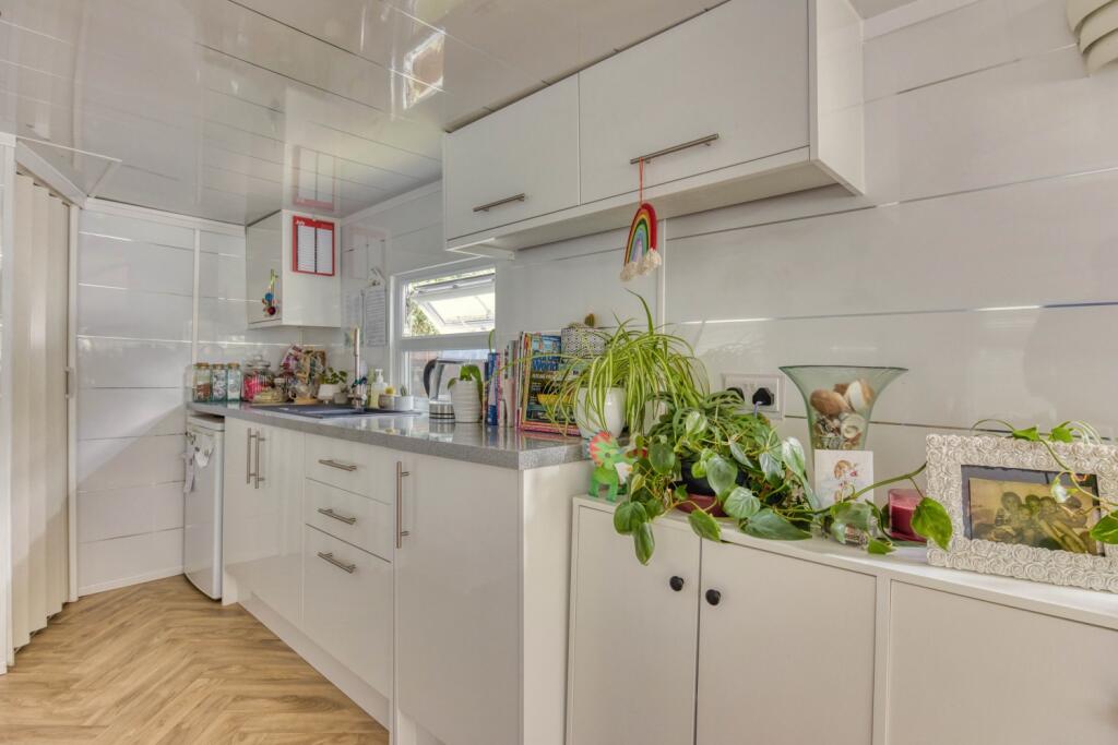 Ewemove Taunton Haygrove (11)