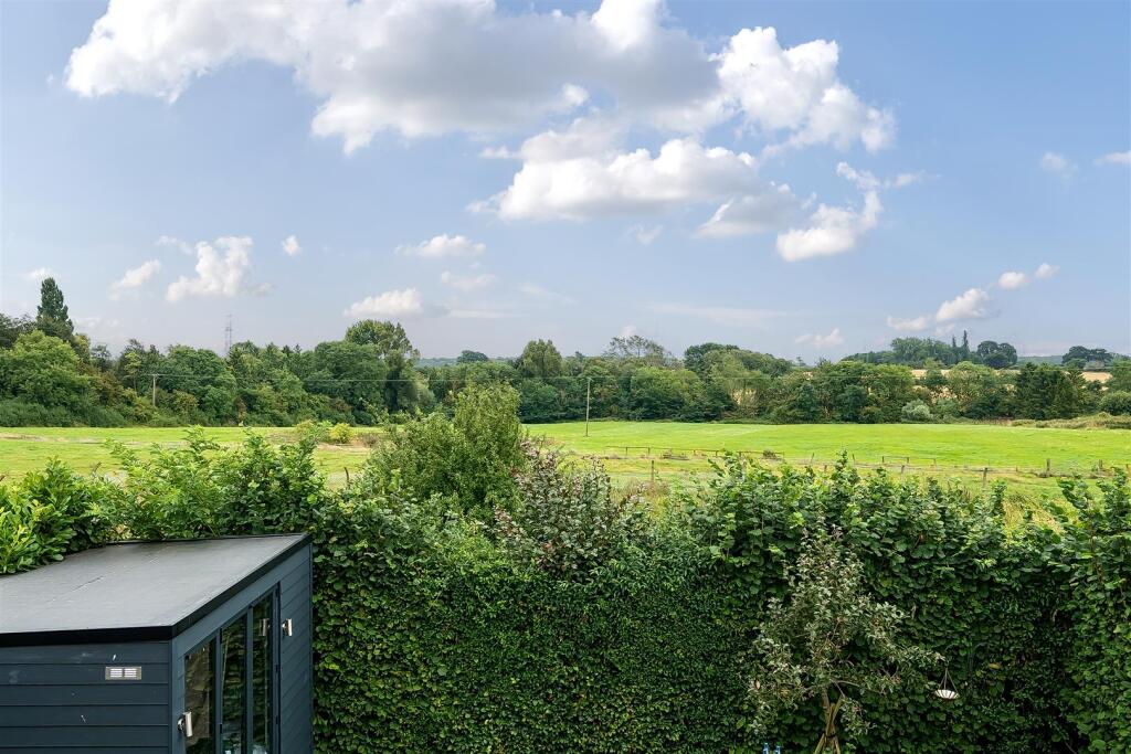 3 Kennel Lane, Paulerspury