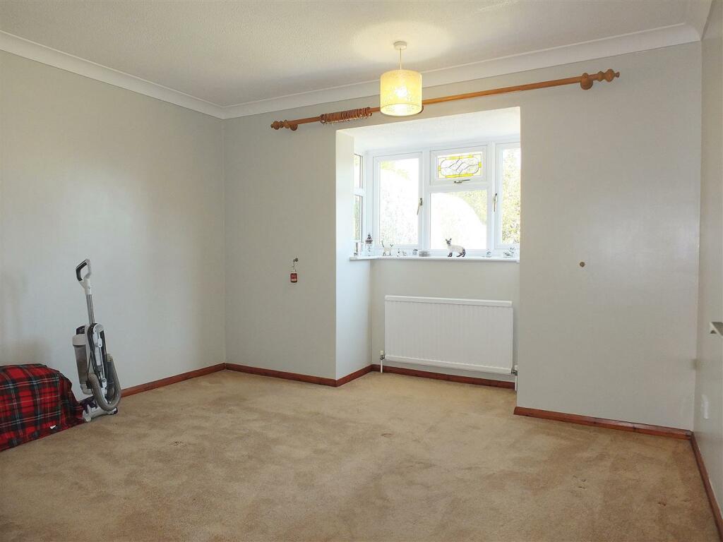 Bedroom 2.jpg