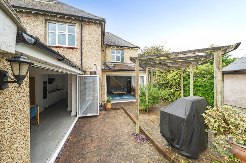 ecd8496a-7980-467...