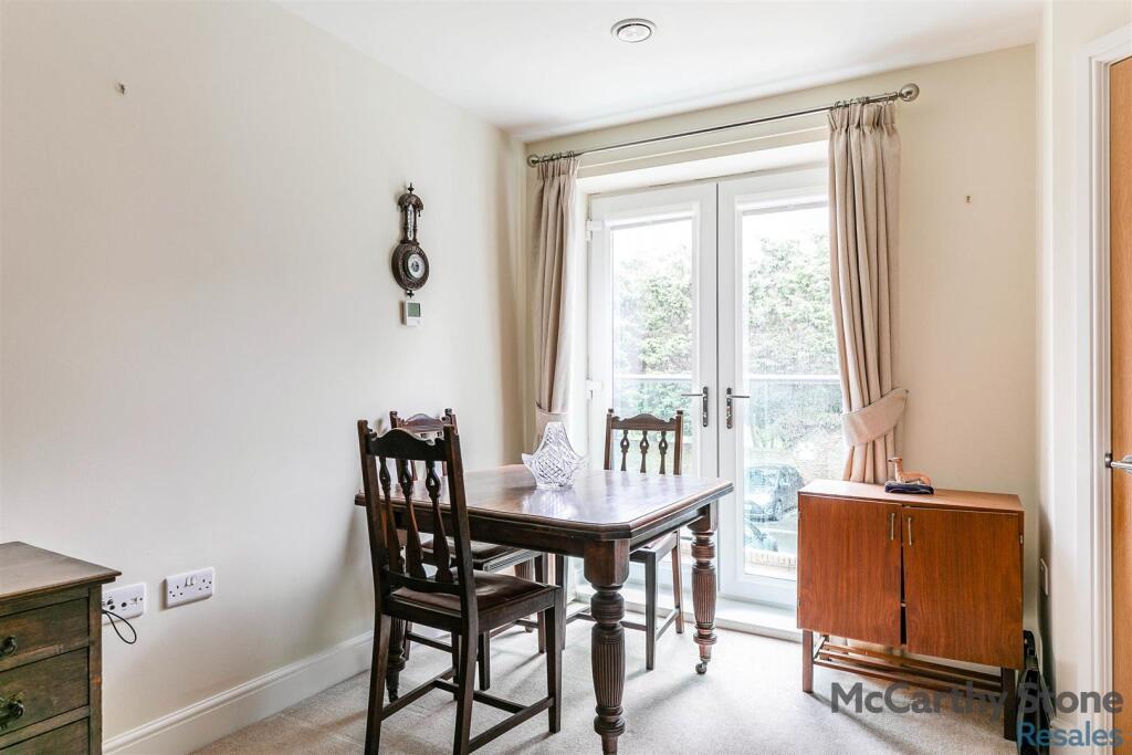 12elmtreecourt-3.jpg