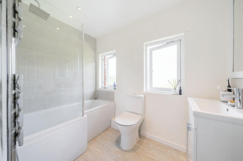 1323718-12-687e73...