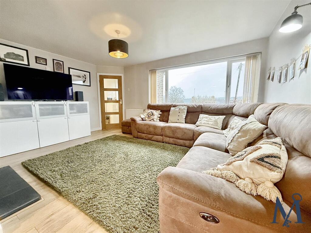 Holyoake Drive, Heather, Coalville