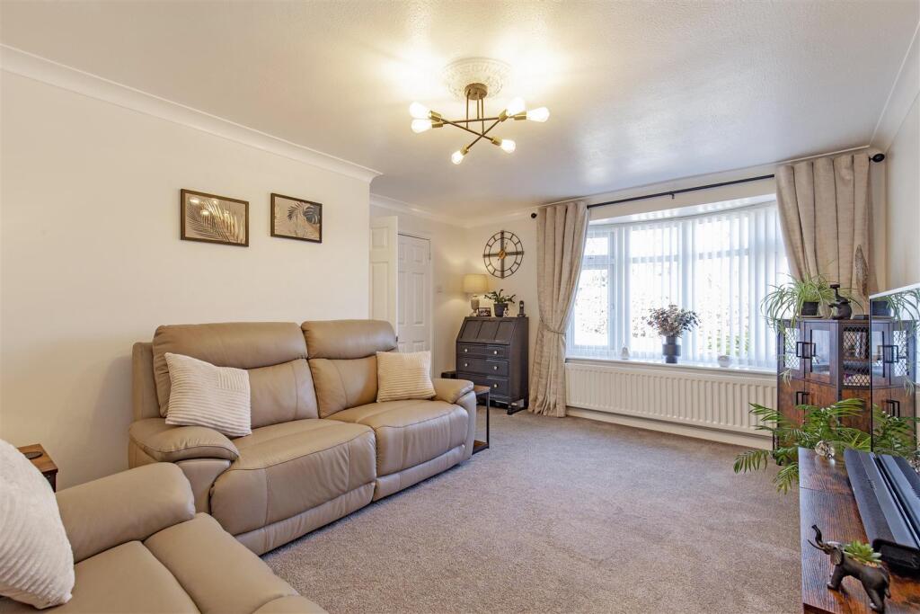 Reception Room-3.jpg