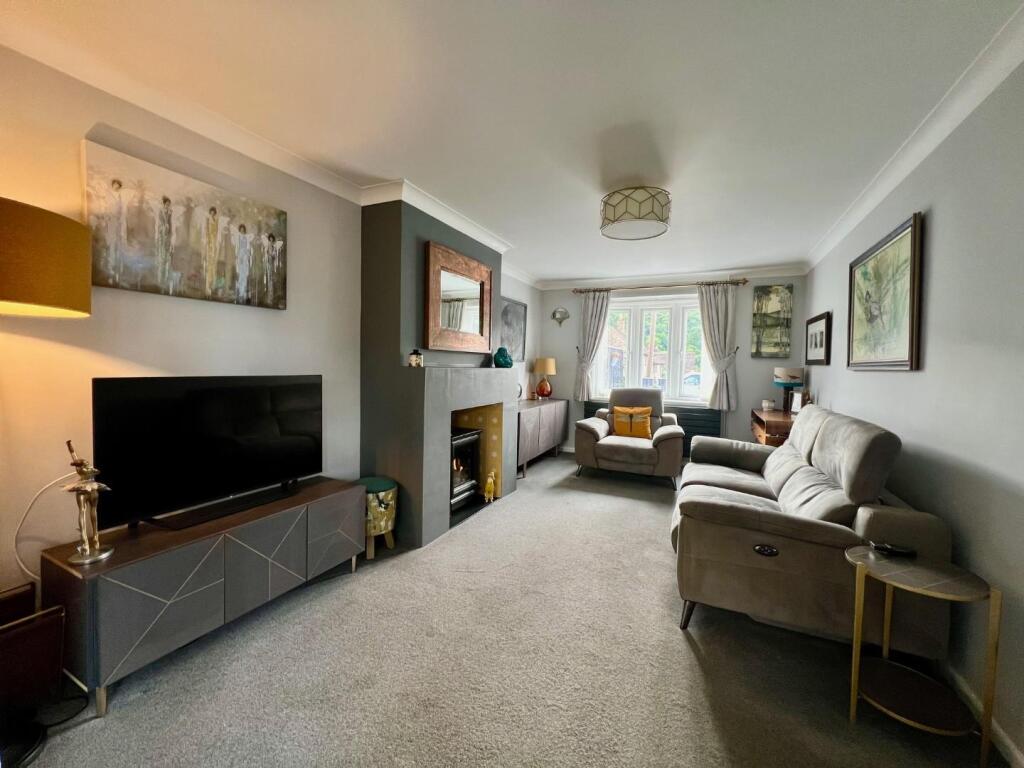 Whiteway - Lounge 2.jpg