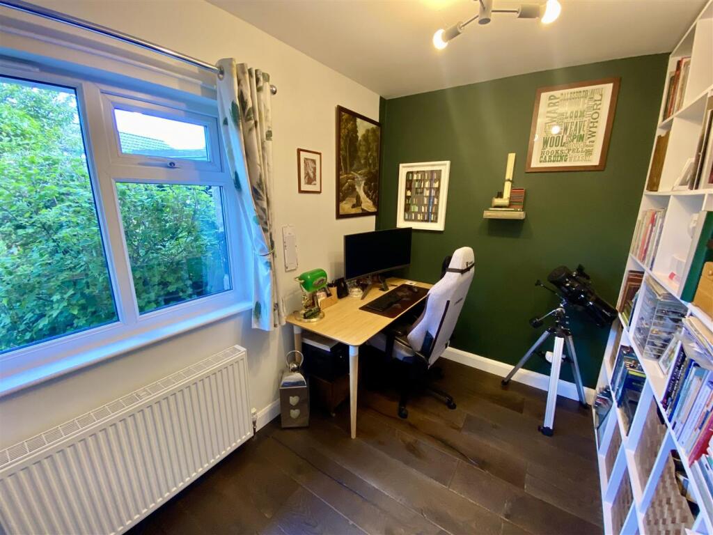 Bramleys Estate Agents - Manor Park - Mirfield (6)