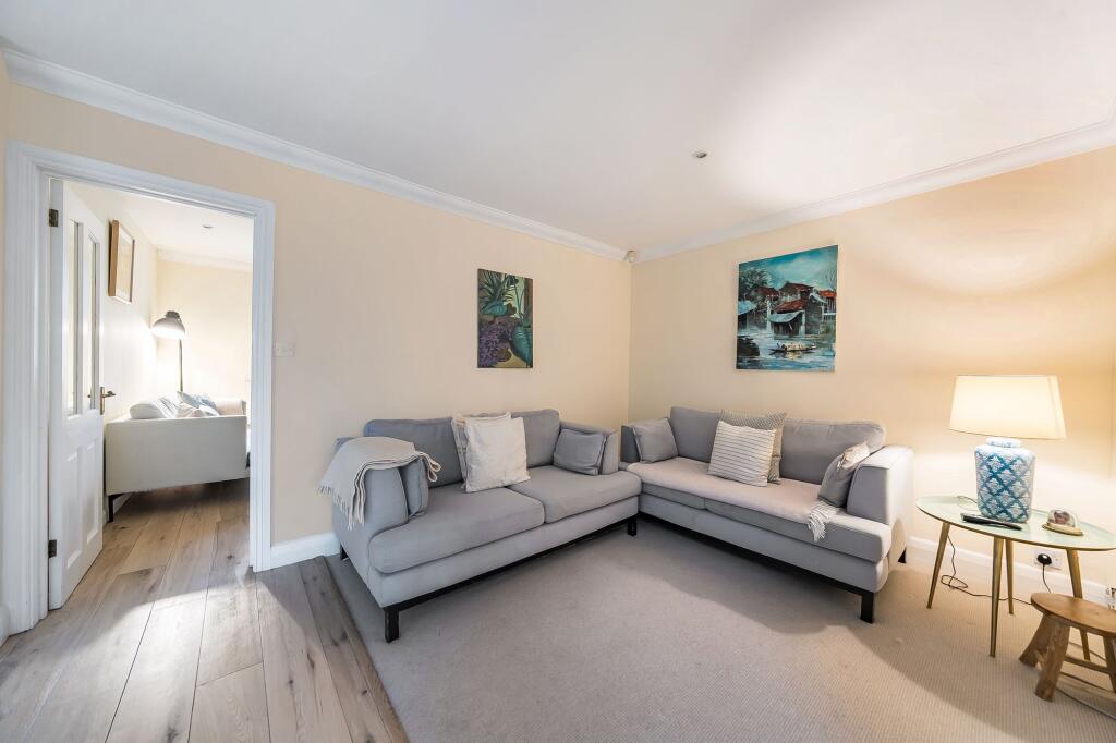 Family Room/Dining Room (2)