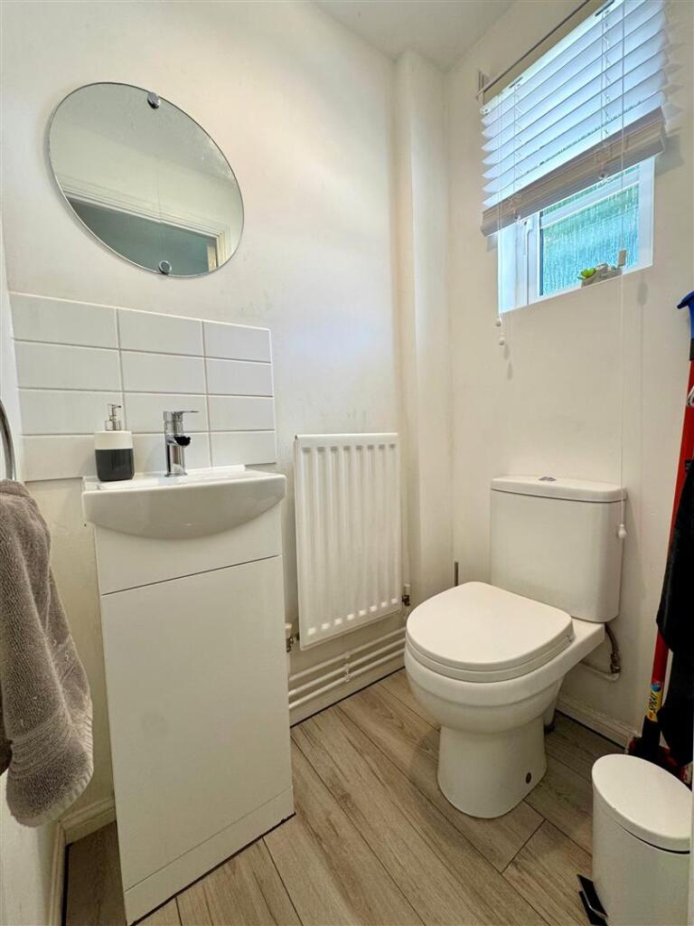 cloakroom.jpg