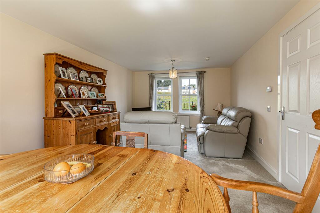 38 Knoll Park Galashiels 24.JPG