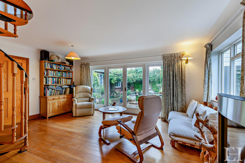8601488-interiorW...