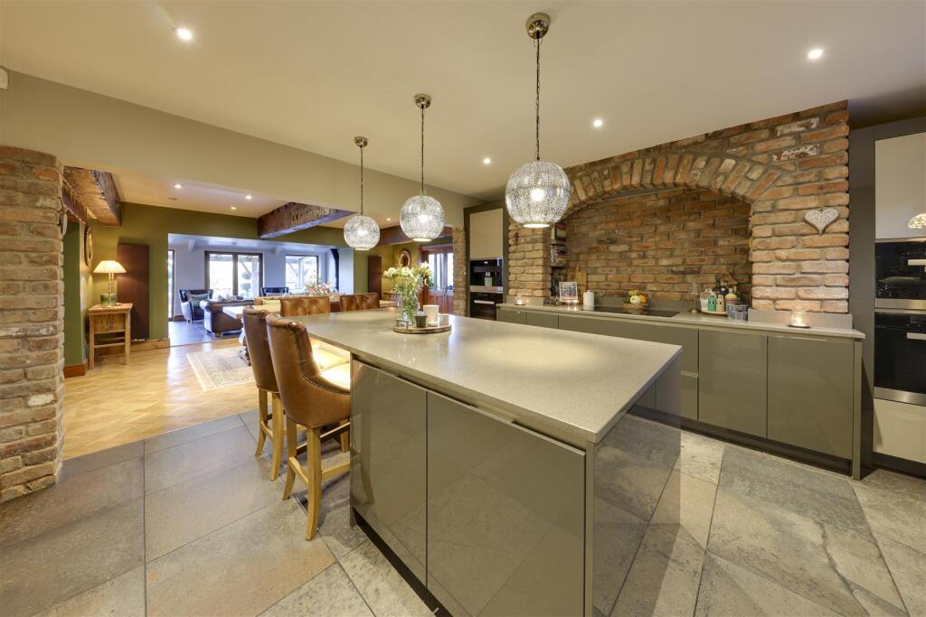 Breakfast Kitchen Alt