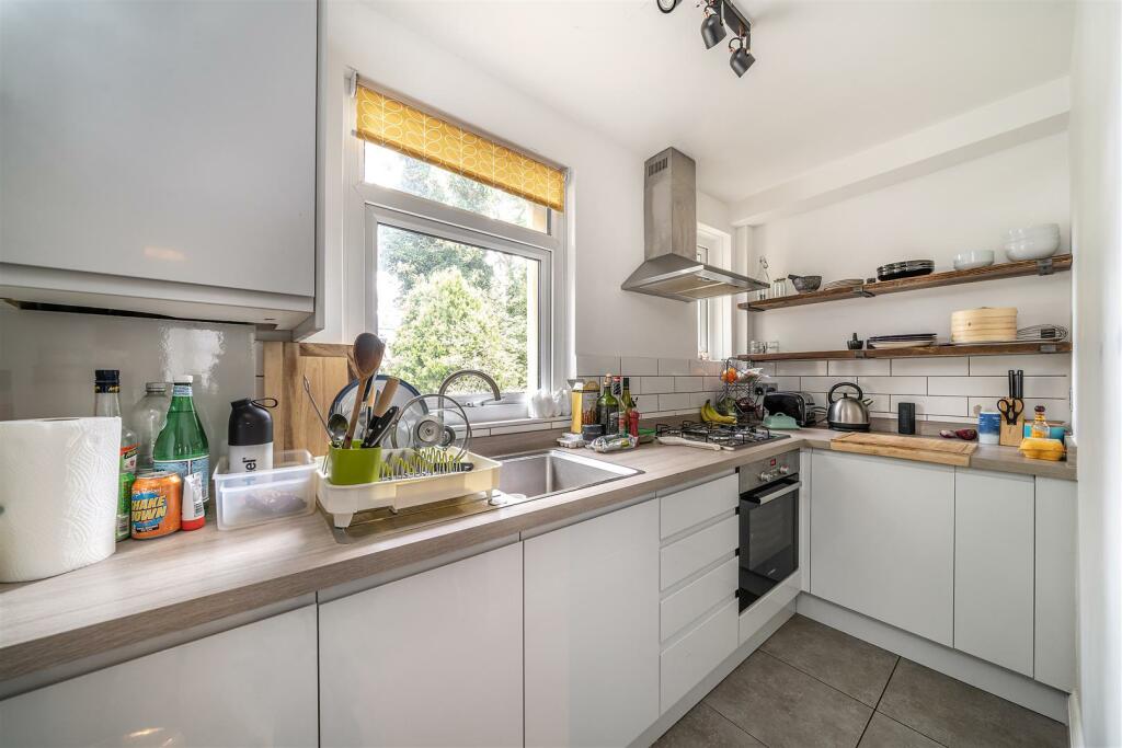 Wiverton Road-2.JPG