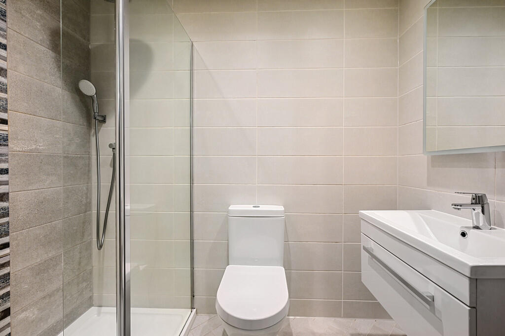 4 Fairway Heights...